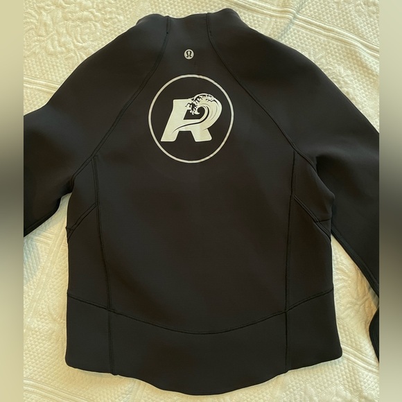 Lululemon Kicking Asphalt 1/2 Zip Mock Neck Long Sleeve Top Black 2 CrossFit Run - Picture 9 of 10